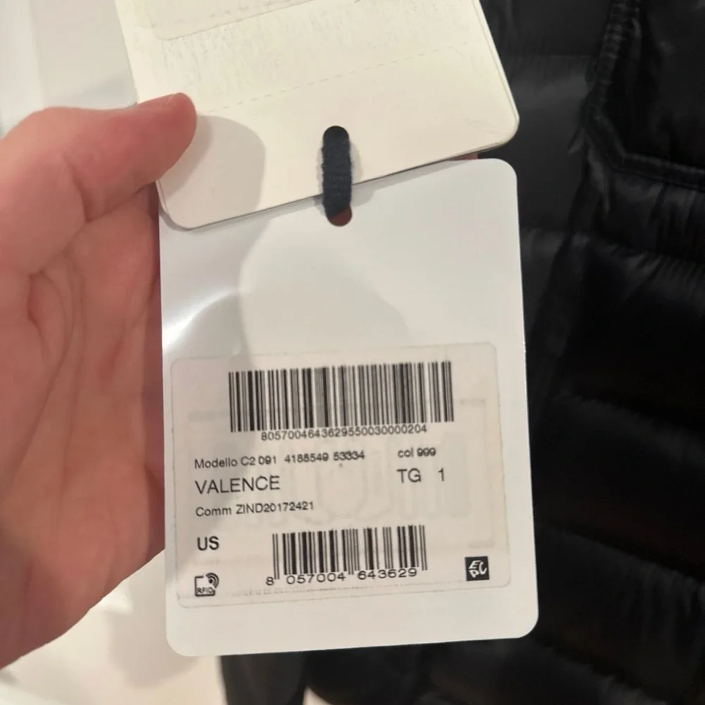 Moncler Jacket - Picture 12 of 12